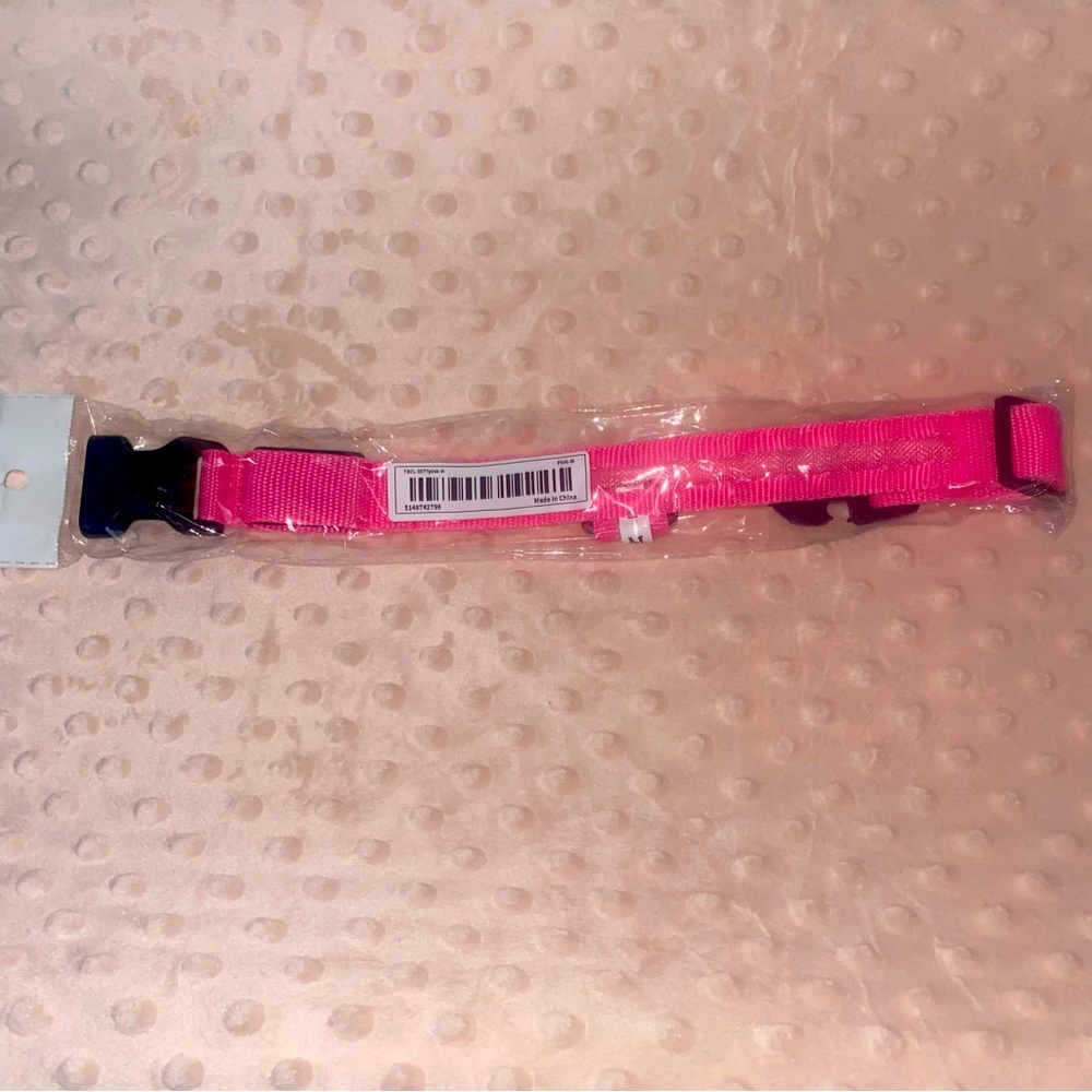 💕NEW Dog Glow In the Dark Pink Collar - size M